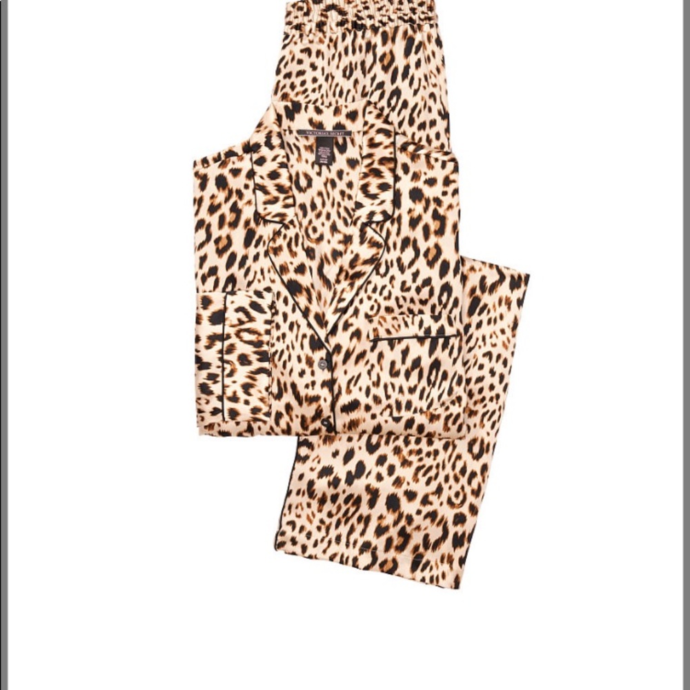 Practically new VS leopard satin pajamas - Picture 7 of 7